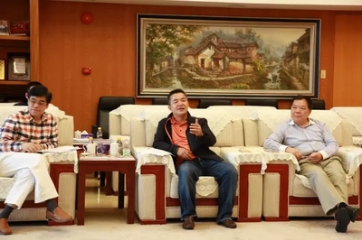 集团董事长、客商会常务副会长黄仕坤出席客商资本第一次股东会议